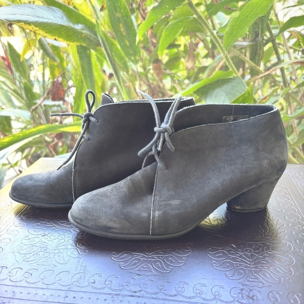 Arche Black Suede Ankle Boots – EU 37 / US 6.5–7 – Latex Sole –‎ Made in France